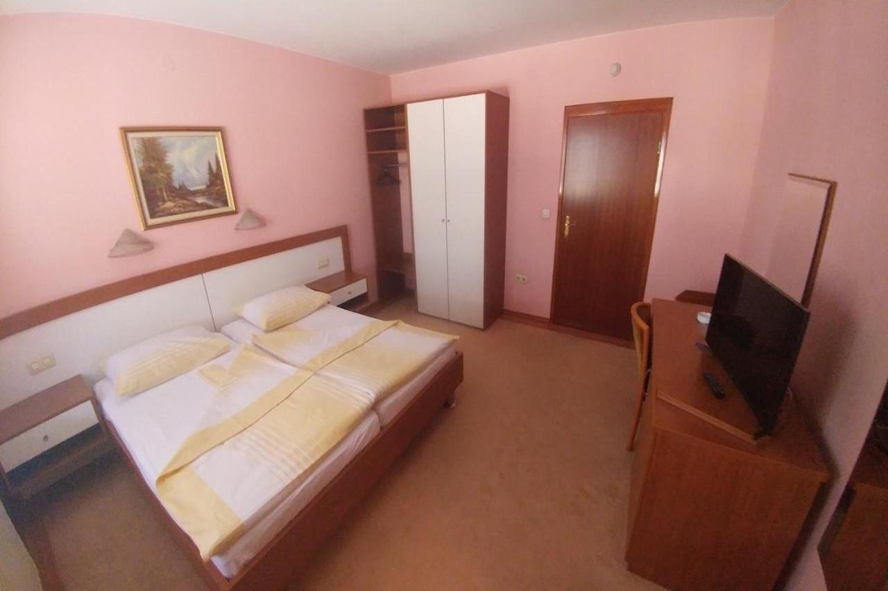 Hotel Delminium Ilidža Екстериор снимка