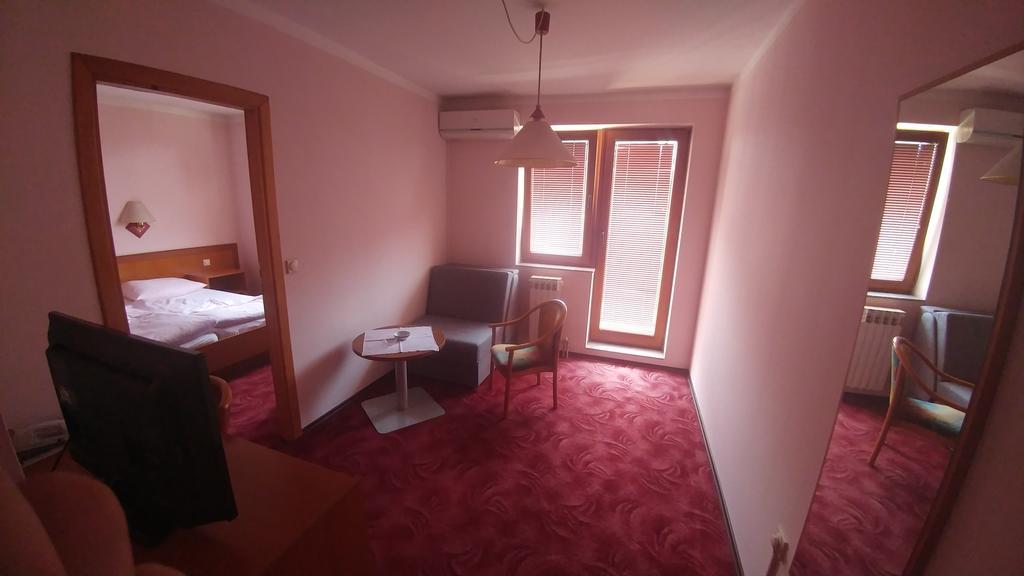 Hotel Delminium Ilidža Екстериор снимка