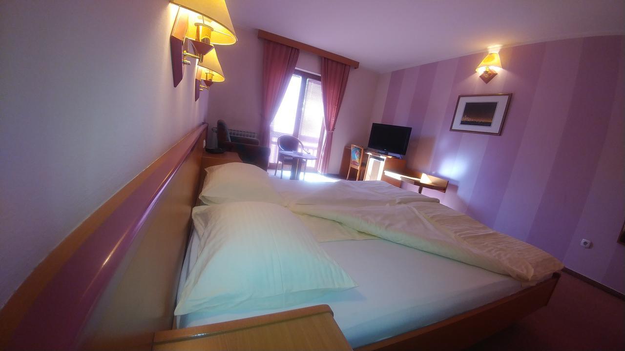 Hotel Delminium Ilidža Екстериор снимка