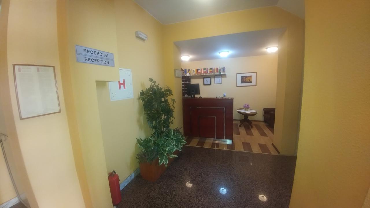 Hotel Delminium Ilidža Екстериор снимка