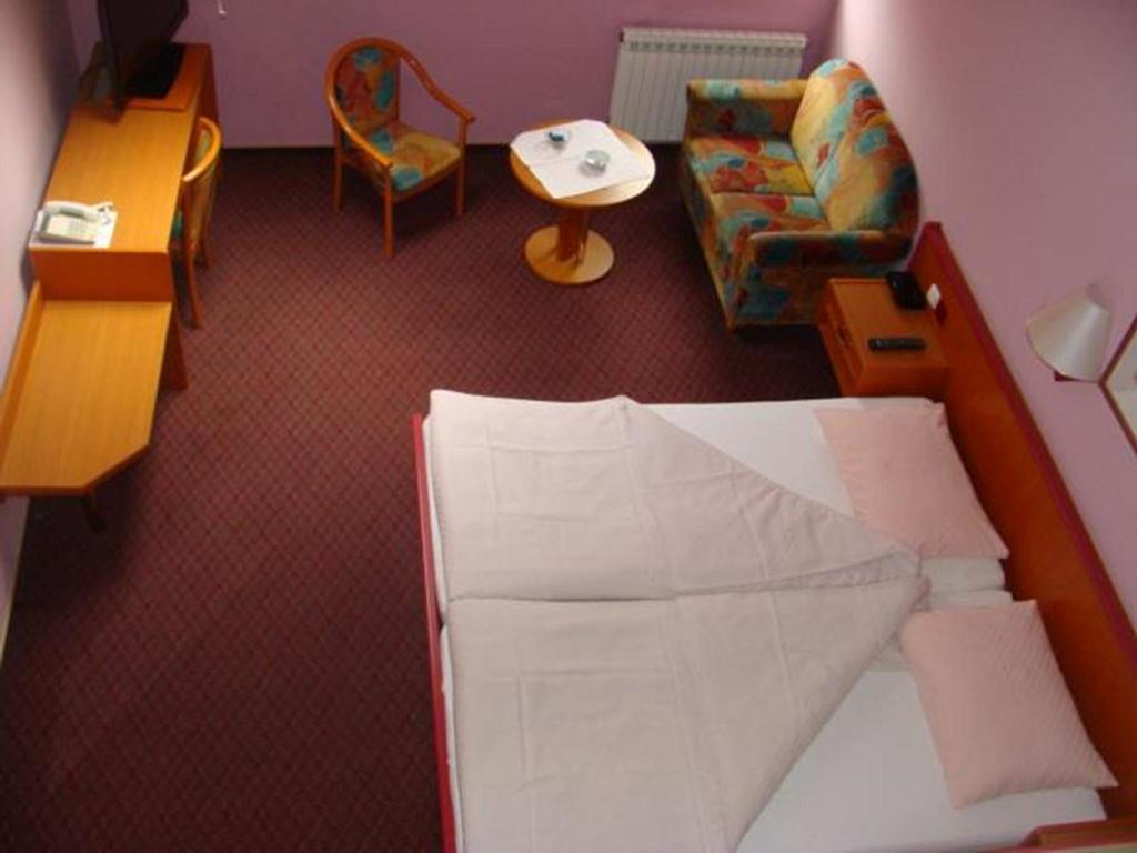 Hotel Delminium Ilidža Екстериор снимка