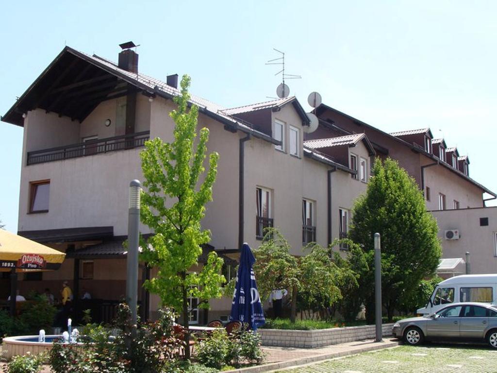 Hotel Delminium Ilidža Екстериор снимка